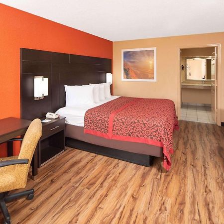 Days Inn By Wyndham Tupelo Exteriér fotografie